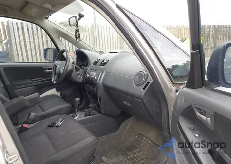 2011 Suzuki Sx4 Premium/Tech Valu Pkg (Nav) from USA, damaged, VIN JS2YB5A32B6301815